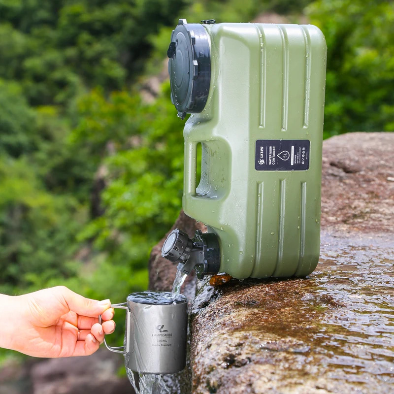 Contenitore per acqua da ester - Outdoor Camping Bin recensione e prezzo